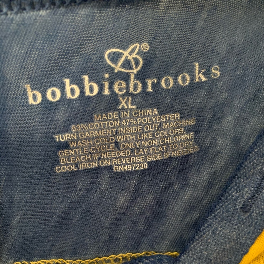 Shirt - Picture 4 of 5